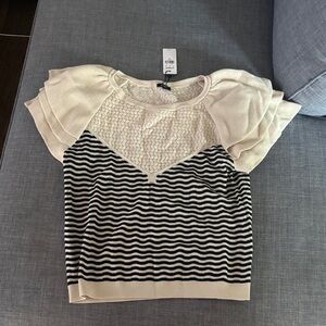 Express Cream and Black Wave Blouse